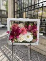 باکس گل چمدانی لیلیوم - Image 2