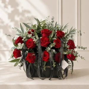 باکس گل رز قرمز اختصاصی رزیتا و روبان JUST FOR YOU